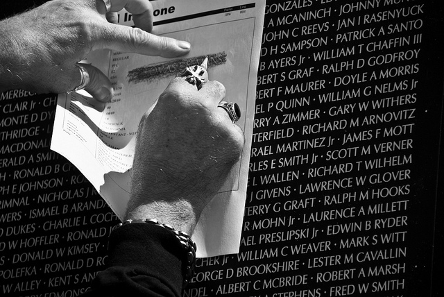 Flickr Creative Commons Gregory Jordan Vietnam Veterans Memorial Wall pencil name NatGeo Airs Impressive Vietnam War Documentary Tonight